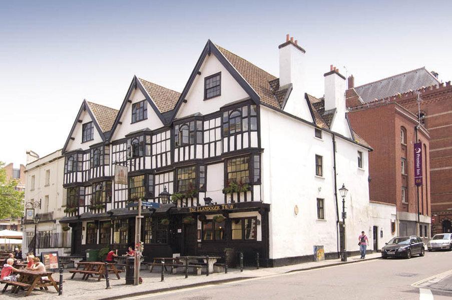 Premier Inn Bristol City Centre King Street Экстерьер фото